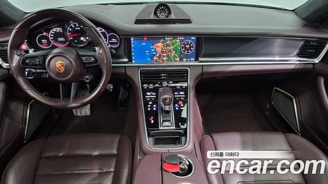 Porsche Panamera 2021 — photo 10