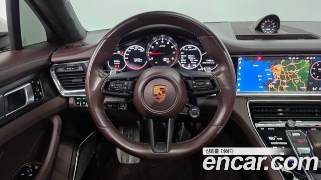 Porsche Panamera 2021 — photo 20