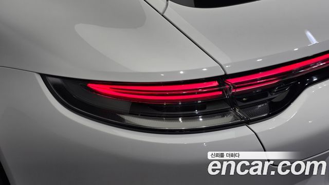 Porsche Panamera 2021 — photo 9