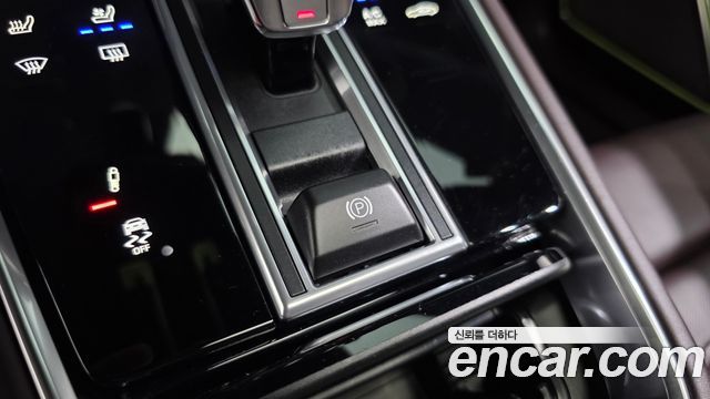 Porsche Panamera 2021 — photo 29