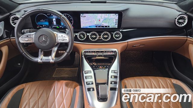 Mercedes-Benz AMG GT 2021 — photo 10
