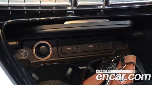 Mercedes-Benz AMG GT 2021 — photo 18