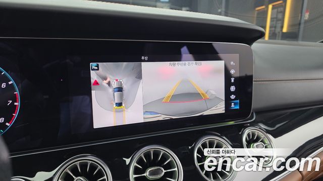 Mercedes-Benz AMG GT 2021 — photo 21