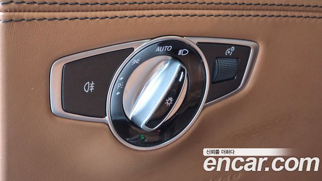 Mercedes-Benz AMG GT 2021 — photo 25
