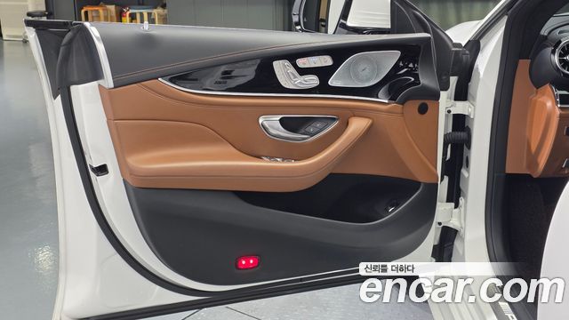 Mercedes-Benz AMG GT 2021 — photo 14