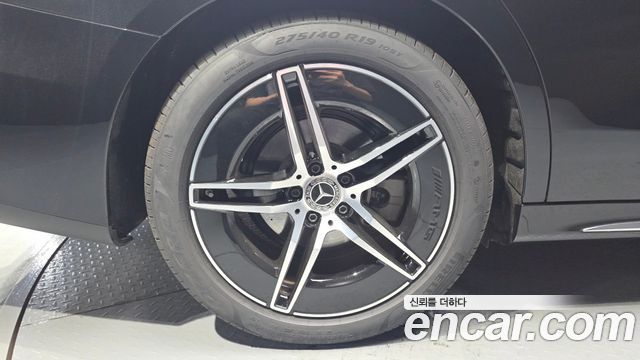 Mercedes-Benz E-Class 2026 — photo 5