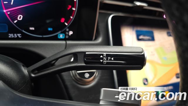 Mercedes-Benz E-Class 2026 — photo 12