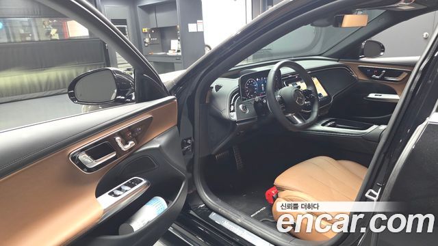 Mercedes-Benz E-Class 2026 — photo 13