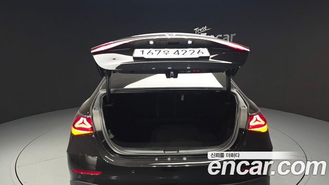 Mercedes-Benz E-Class 2026 — photo 34