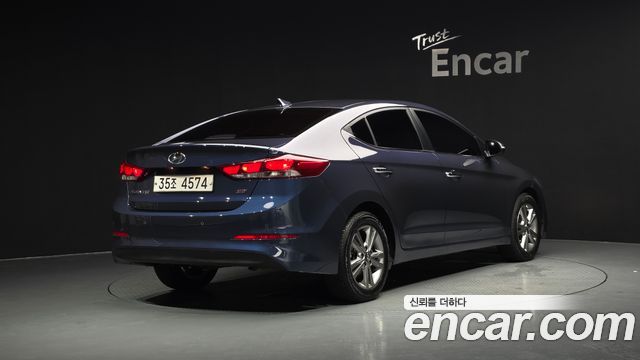Hyundai AVANTE 2017 — photo 2