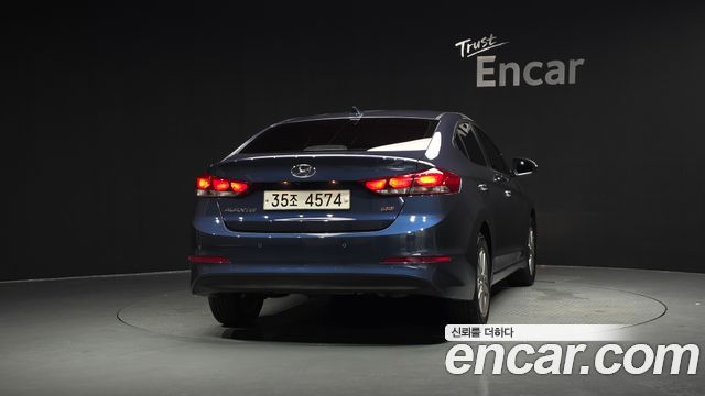 Hyundai AVANTE 2017 — photo 4