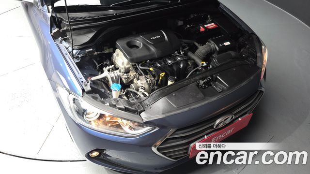 Hyundai AVANTE 2017 — photo 6