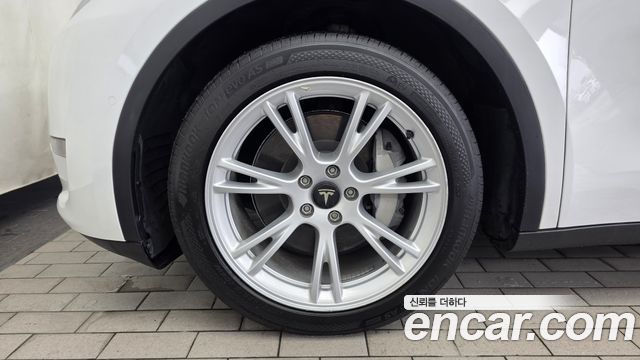 Tesla Model Y 2021 — photo 5