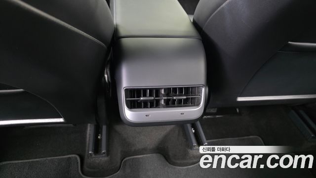 Tesla Model Y 2021 — photo 35