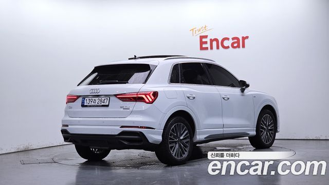 Audi Q3 2023 — photo 2