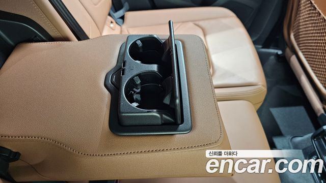 Audi Q3 2023 — photo 23