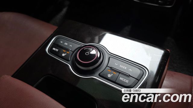Kia K7 2015 — photo 25