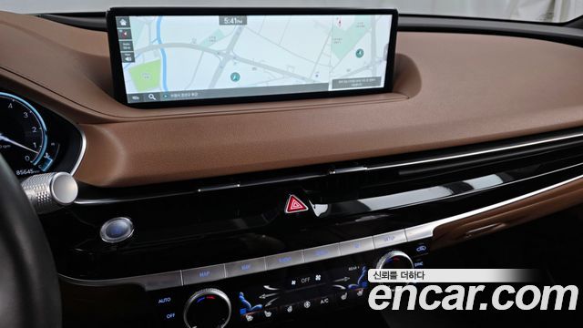 Genesis G80 2022 — photo 14