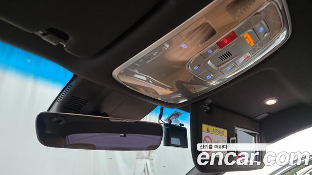 Genesis G80 2022 — photo 17