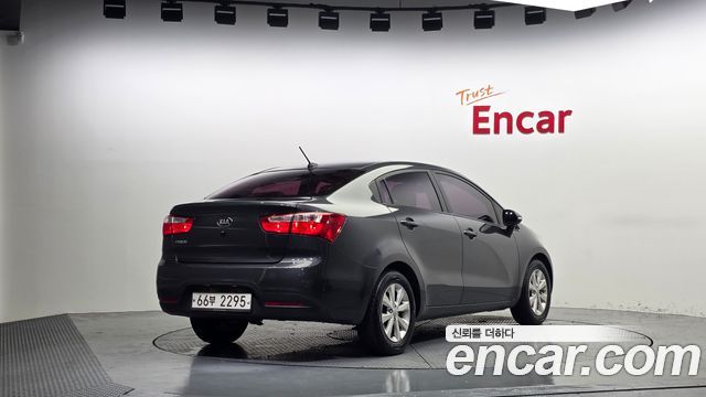Kia pride 2014 — photo 2