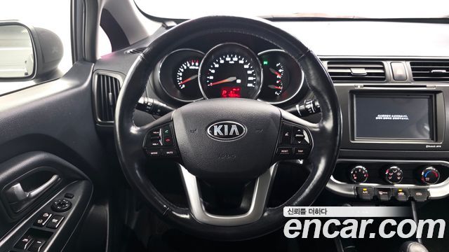Kia pride 2014 — photo 19
