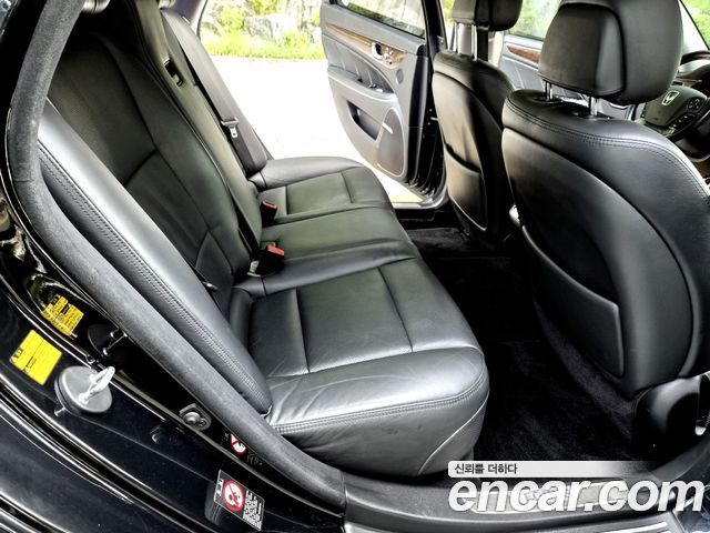Hyundai Equus 2014 — photo 11