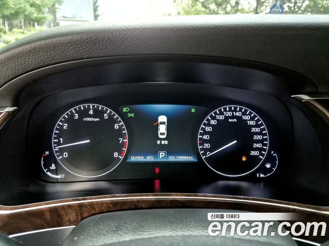Hyundai Equus 2014 — photo 13