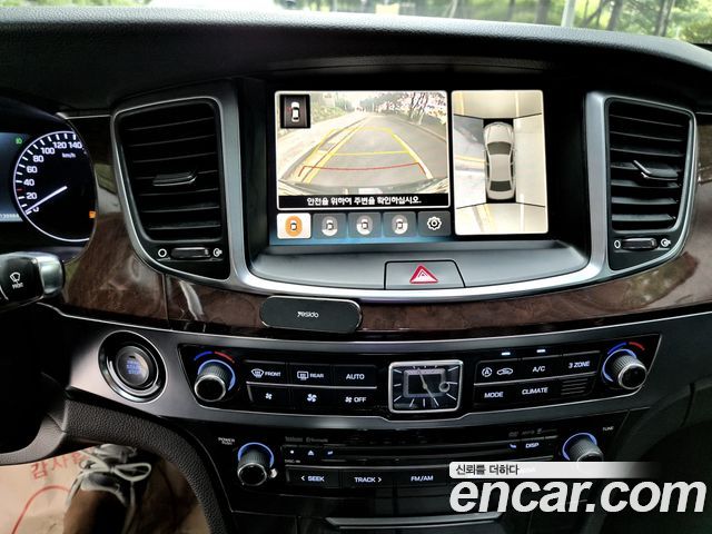 Hyundai Equus 2014 — photo 16