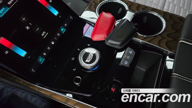 Cadillac Escalade 2025 — photo 22