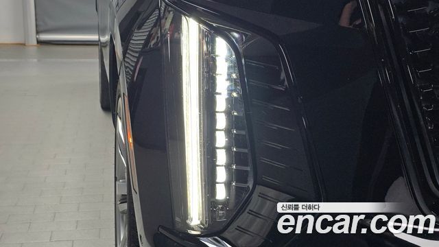 Cadillac Escalade 2025 — photo 8