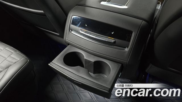 Cadillac Escalade 2025 — photo 36