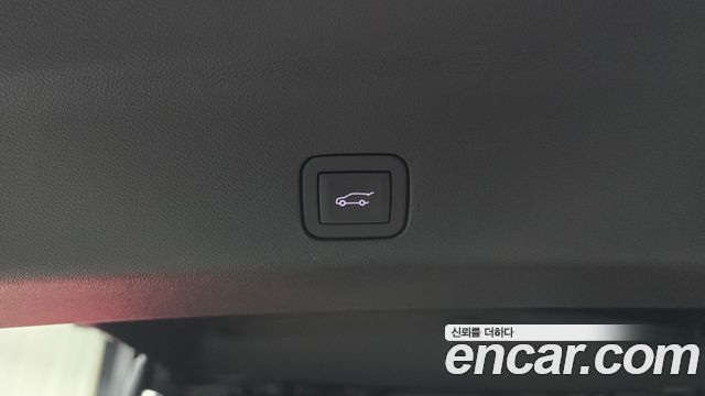 Cadillac Escalade 2025 — photo 38