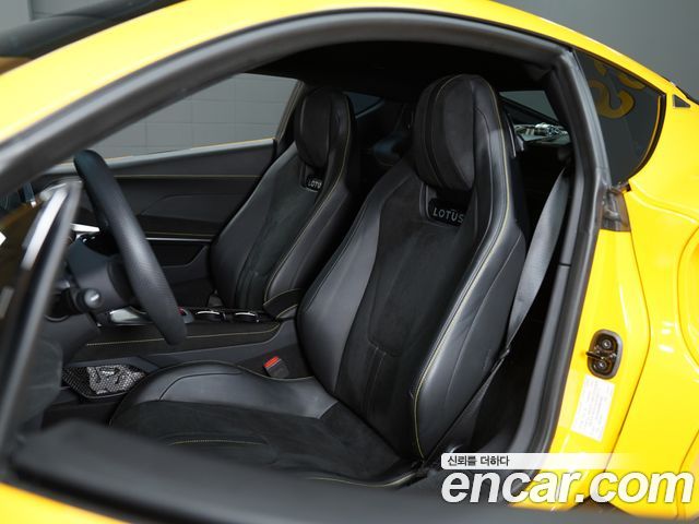 Lotus Emira 2024 — photo 13
