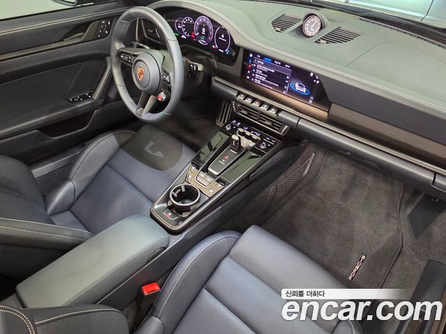 Porsche 911 2025 — photo 9