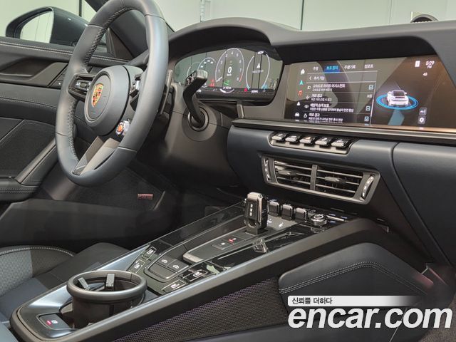 Porsche 911 2025 — photo 14