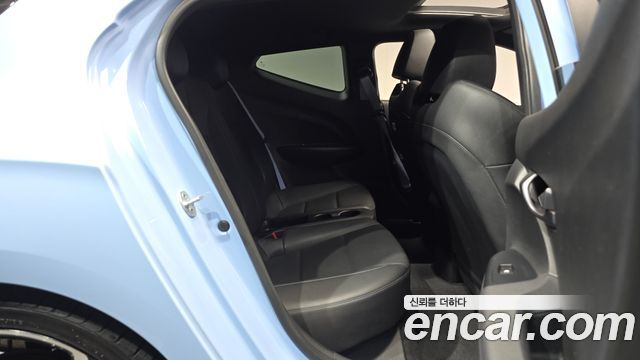 Hyundai Veloster 2019 — photo 17