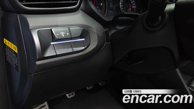 Hyundai Veloster 2019 — photo 25