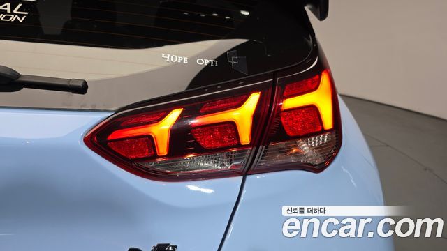 Hyundai Veloster 2019 — photo 9