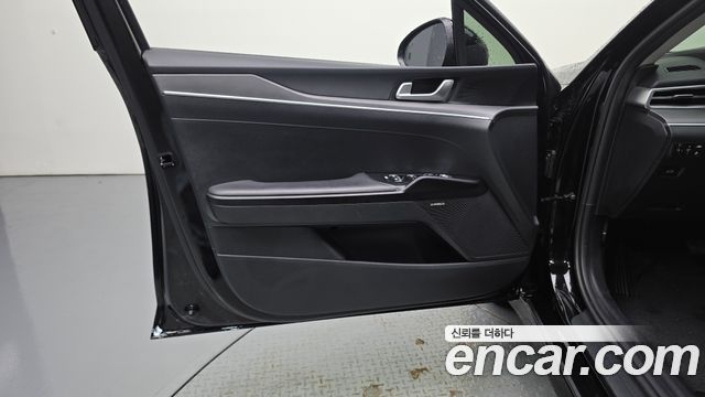 Kia K5 2021 — photo 14