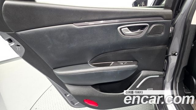 Renault Korea SM6 2016 — photo 15