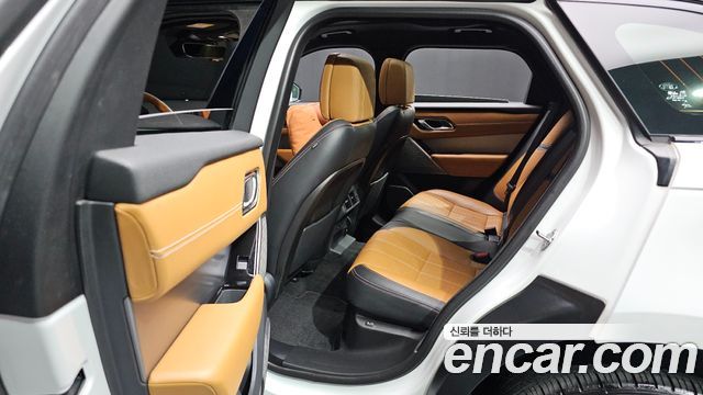 Land Rover Range Rover Velar 2018 — photo 19