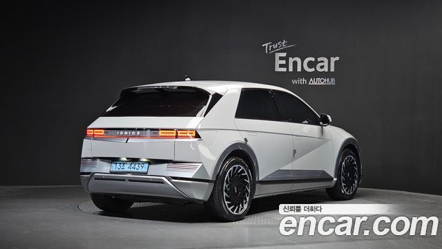 Hyundai Ioniq5 2022 — photo 2
