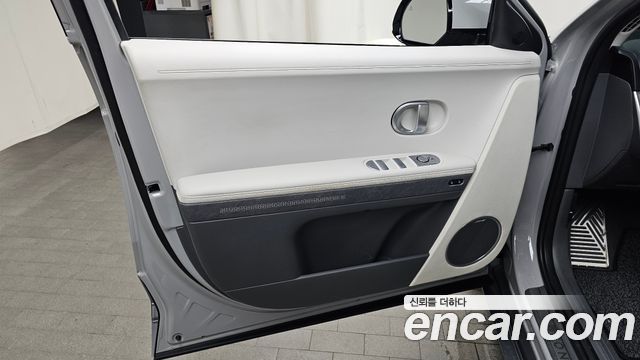 Hyundai Ioniq5 2022 — photo 14