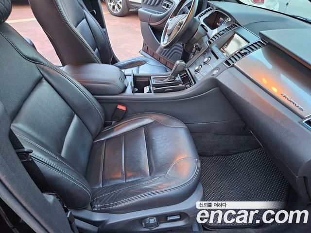Ford Taurus 2013 — photo 11