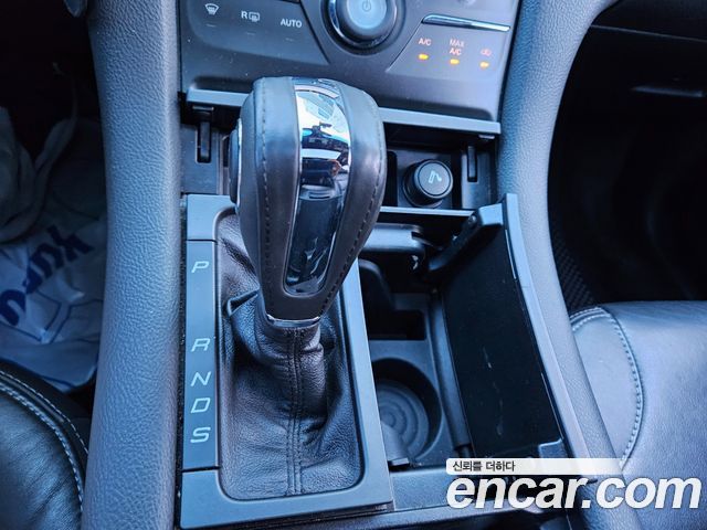 Ford Taurus 2013 — photo 18