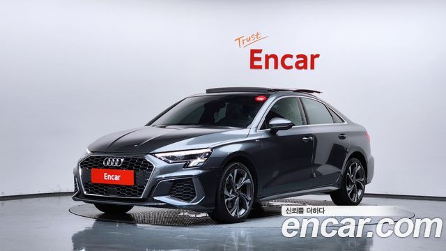 Audi A3 2023 — photo 1