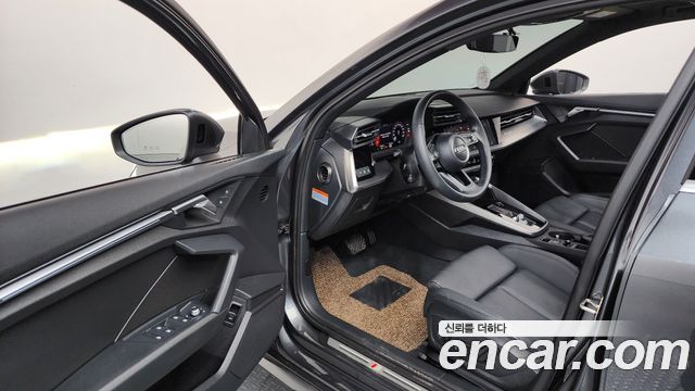 Audi A3 2023 — photo 13