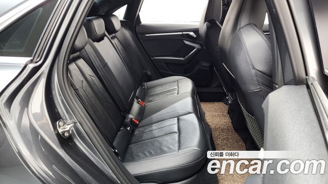 Audi A3 2023 — photo 17