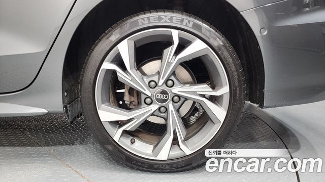 Audi A3 2023 — photo 7