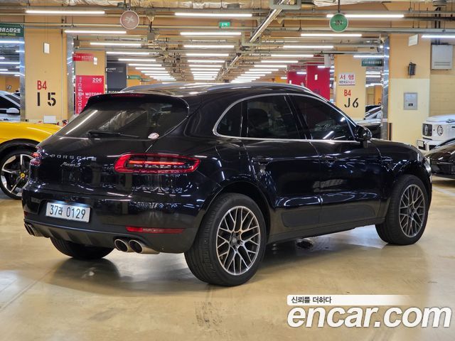 Porsche Macan 2016 — photo 4